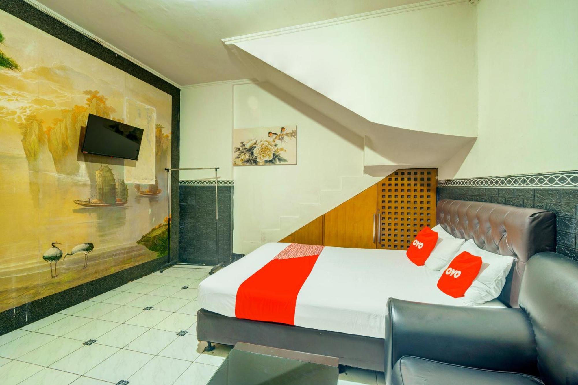 Oyo 93132 Modom Homestay Near Rs Islam Jakarta Pondok Kopi 외부 사진